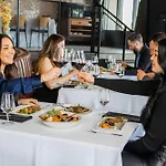 Hilton Niagara Falls/ Fallsview Hotel And Suites